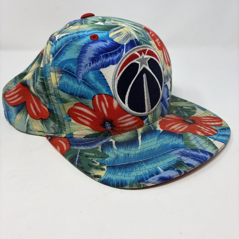 Mitchell‎ & Ness Washington Wizards Floral Snapback NBA Hawaii Print Hat Cap